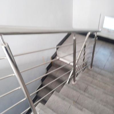 Saç Çizgisi Paslanmaz Çelik Inox Merdiven 201 304 316 Küpeşte Modern Tasarım