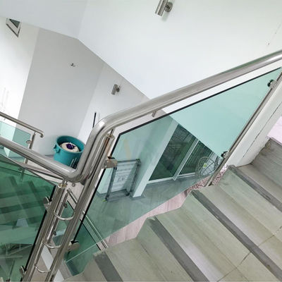 Paslanmaz Çelik 1.2mm 1.5mm 2mm Inox Cam Küpeşte Çiti İyi Korozyona Dirençli