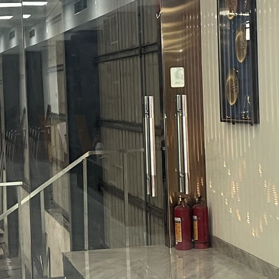Ana Renkler Paslanmaz Çelik Metal İmalat Ayna Bitmiş Özel Kapı Kolu İmalatı