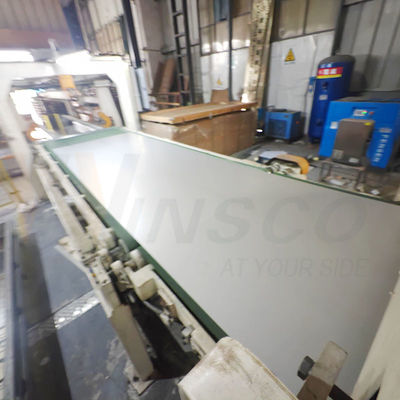 304 304L Sınıf 0.5mm Kalınlığı 2500mmx1250mm Paslanmaz Çelik Mill Edge Sheet 2B Bitirilmiş