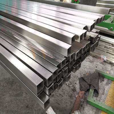 0.4mm-1.2mm Kalınlığı 6M Uzunluğu Paslanmaz Çelik kare boru 10mmx10mm Boyutu AISI 201 304 316 Sıvı Sıvı Metal Boru