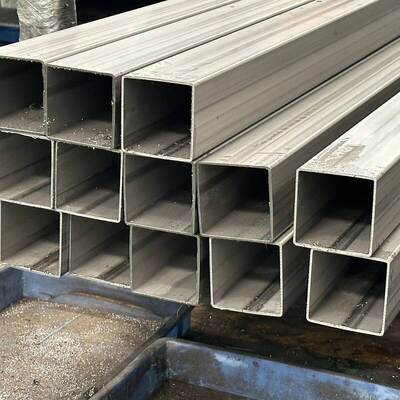 Daha Düşük Maliyet 201 304 316 Sınıf Inox Kare Tüp Ayna Lekesi Bitirilmiş 200mmx200mm Büyük Boyutlu Paslanmaz Çelik Boru