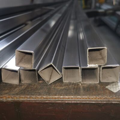 0.6mm-3.5mm Kalınlığı Ayna Satin Yüzeyi 201 304 316 Sınıf 30mmx30mm Paslanmaz Çelik Inox Kare Tüp Borusu