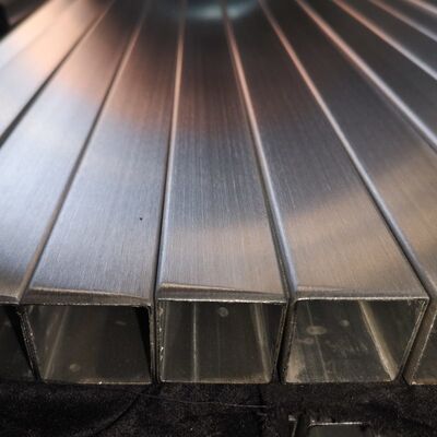 SUS 201 304 316 Ayna Saten Bitirilmiş Inox Kaynaklı Boru 0.7mm-3.5mm Kalınlığı Paslanmaz Çelik Kare Boru 40mmx40mm